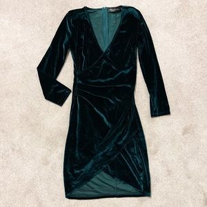 Green Velvet Dress Size L. Manufacturer says fits 12/14